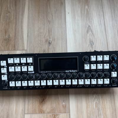 Sequentix Cirklon V2 Sequencer + Eurorack Breakout Box + Bus cable image 6