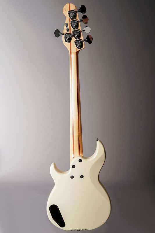 Yamaha BB1025 - White | Reverb