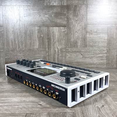 End Cheeks for ELEKTRON Machinedrum / Analog Four / RYTM / Octatrack - WHITE - by KZcraftworks - USA image 3