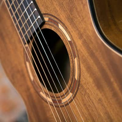 Washburn Comfort G-Mini 55 Koa Travel Guitar Incl Padded Gig Bag image 2
