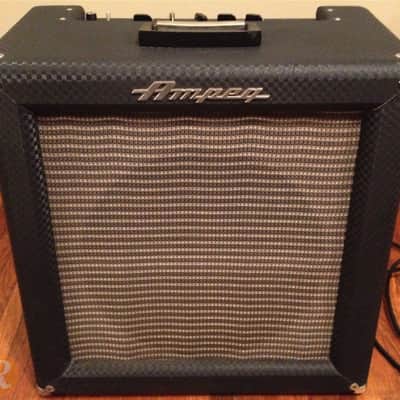 Ampeg R-15R Superbreverb 3-Channel 25-Watt 1x15" Guitar Combo