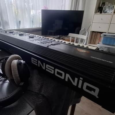 Ensoniq MR76 professional keyboard image 2
