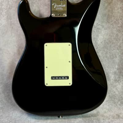 Fender American Professional Stratocaster HSS Shawbucker with Maple Fretboard 2017 - 2019 - Black w/OHSC image 8