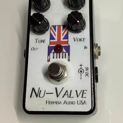 Hermida Audio Nu-Valve Tube Overdrive 2010, hand wired and signed by A. Hermida - White image 6