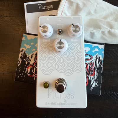 EarthQuaker Devices Plumes Whiteout 1 of 50 image 1