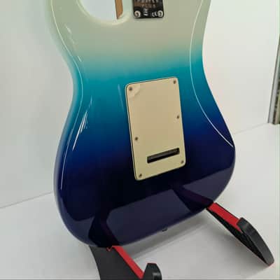Fender Player Plus Stratocaster HSS with Pau Ferro Fretboard 2022 - Belair Blue image 4