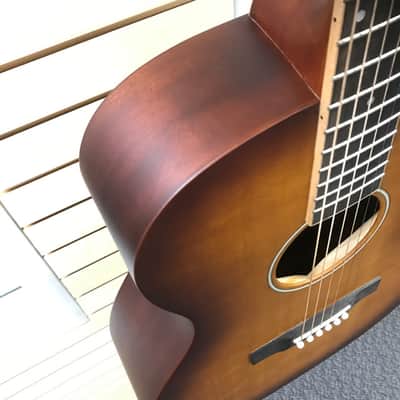 Larrivee Simple-6 14-fret image 10