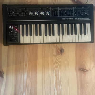 Roland SH-2 37-Key Synthesizer 1979 - 1982 - Black