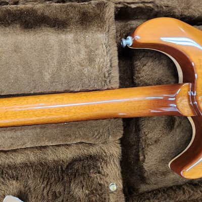 Carvin CT6 Beautiful Quilt Honey Burst image 9