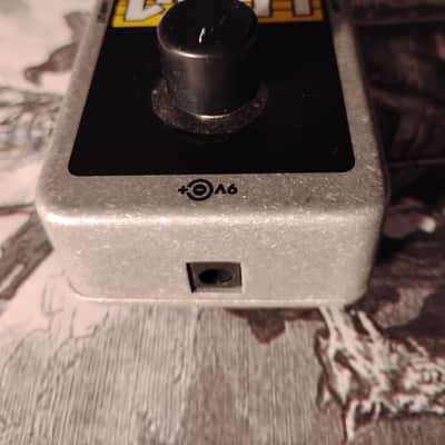 Electro-Harmonix LPB-1 Nano Linear Power Booster Preamp 2006 - Present - Black / Yellow / Gray image 2