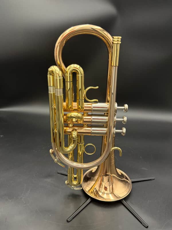 Getzen 800DLX Eterna Deluxe Bb Cornet | Rose Brass Bell | Sterling Silver Leadpipe | Mint