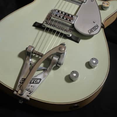 Gretsch Custom Shop 59 Duo Jet Masterbuilt by Chad Henricksen Heavy Relic - Faded Sonic Blue image 2