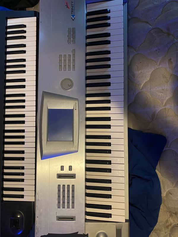 Korg Trinity 2000 - Gray image 1