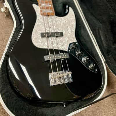 2008 Fender Custom Shop Custom Classic Jazz Bass – Gloss Black – COA + OHSC image 2