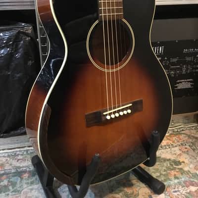 The Loar LO-215 (2012), Small Body, 0-Model Acoustic Guitar image 1
