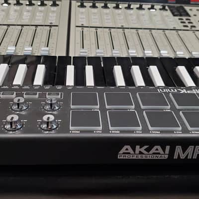 Akai MPK mini mk2 Special Edition 2018 - Black/White/Chrome image 2