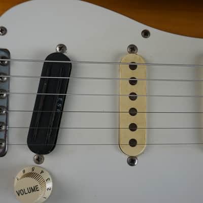 1987 MIJ Squier Stratocaster Fujigen E-Series Sunburst w/ ESP Rail Pickup & Fender Case image 8
