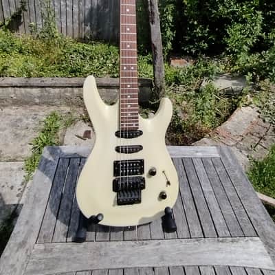 WASHBURN KC90 electric guitars