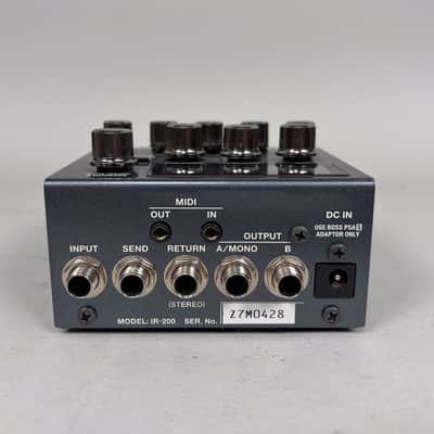Boss IR-200 Amp and IR Cabinet 2021 - Present Silver image 5