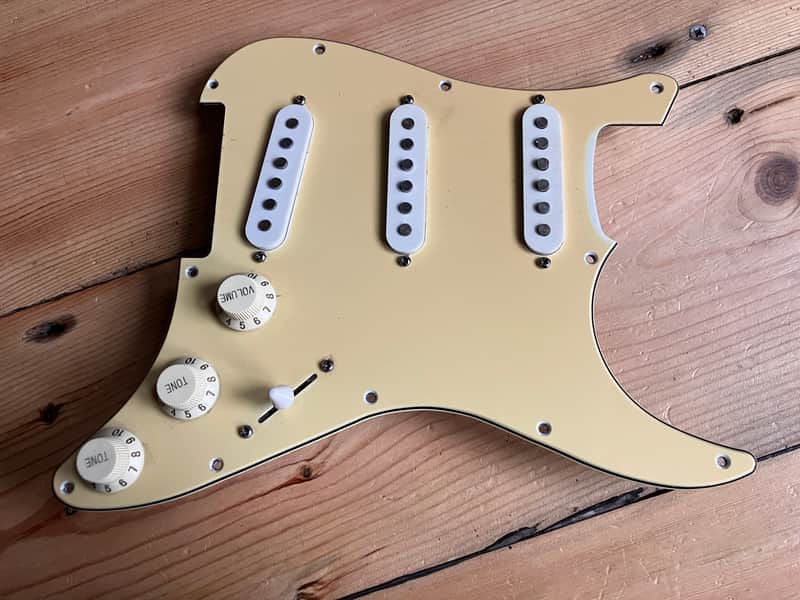 Unbranded Loaded scratchplate