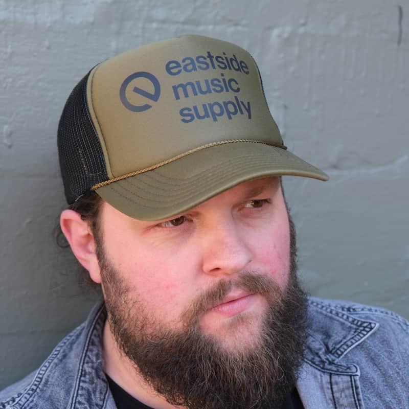 olive trucker hat Bild 1