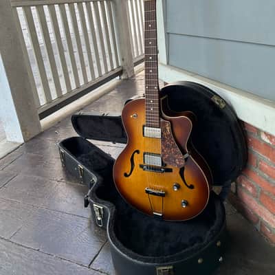 Godin 5th Avenue CW Kingpin II HB 2010s - Cognac Burst image 9