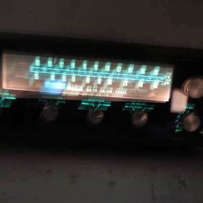 McIntosh MR74 Stereo tuner mid 1970's - Glass and black image 4