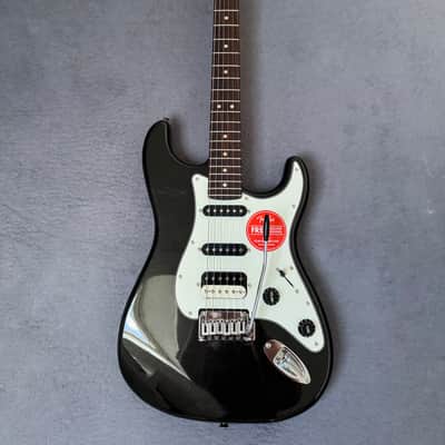 Squier Contemporary Stratocaster HSS with Laurel Fretboard 2018 - Black Metallic image 2