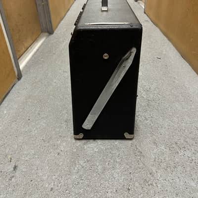 Fender '65 Twin Reverb Reissue 85-Watt 2x12" Guitar Combo 1991 - Present - Black image 4