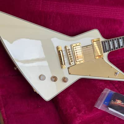 2014 Gibson Limited Edition Lzzy Hale Explorer – Alpine White image 1