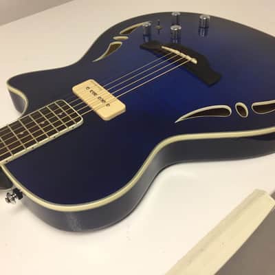 Beautiful, Crafter SAT-QMMS 2000s ,Blue Burst ,with case, excellent! image 5