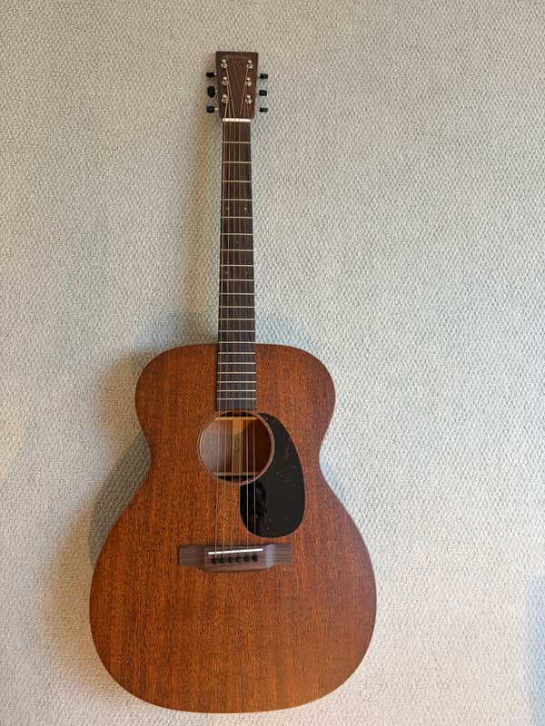 Martin 000-15M 2023/24 with case image 1