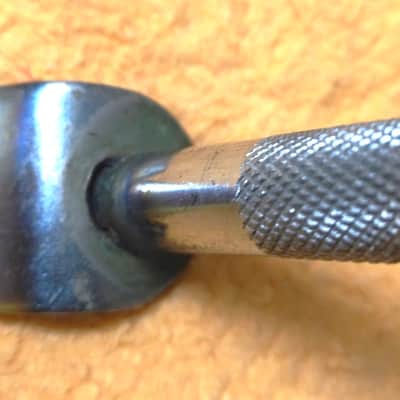 Unknown single Spade Hanger 1960s - Chrome image 6