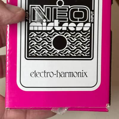 Electro-Harmonix Neo Mistress Flanger 2011 - Present - Black / Pink image 8