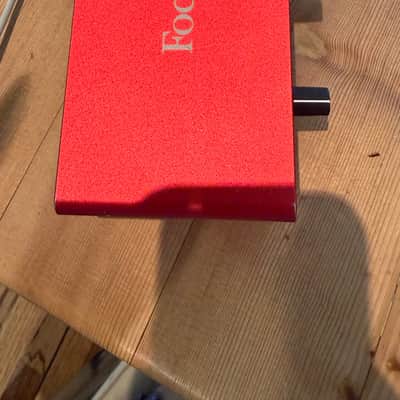 Focusrite Scarlett 2i2 3rd Gen USB Audio Interface 2019 - Present - Red / Black image 5