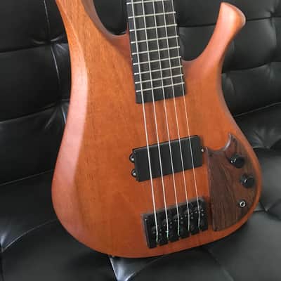 MBJ Hudson 32" 5-String Fretted Bass | Carl Thompson image 5