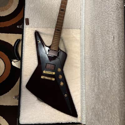 Gibson 2008 GOTM Reverse Explorer 2008 - Antique Walnut - REDUCED image 21