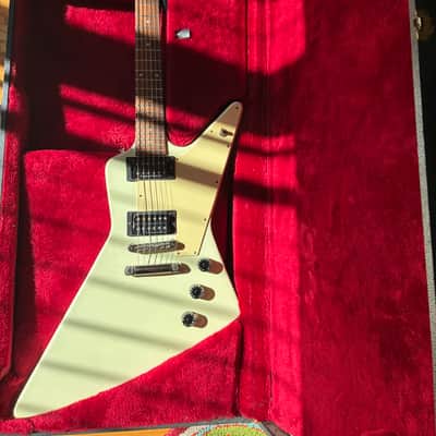 Gibson Explorer 1979-1981 - Matte White. image 1