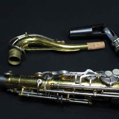 King Model 615 Tenor Saxophone in it's Original Case with Extras Complete & Nice 7 S image 6