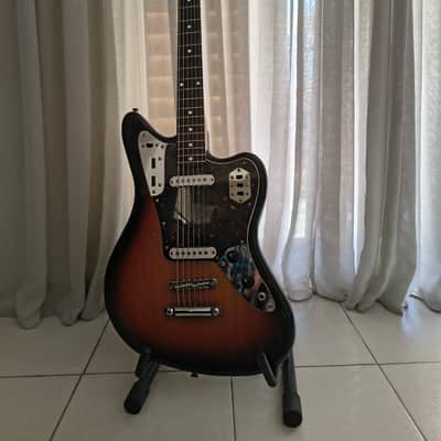 Fender Jaguar Baritone Custom 2006 - 3-Tone Sunburst image 3