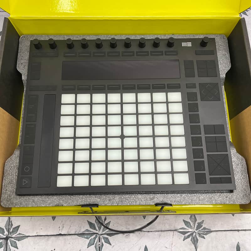 Ableton Push 2 Controller: Save $35.49! Top-tier beats at a steal!
