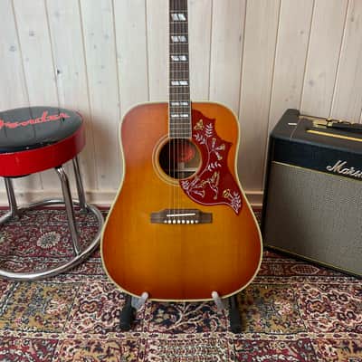 Gibson 1960 Hummingbird Fixed Bridge 2024 - Heritage Cherry Sunburst image 1