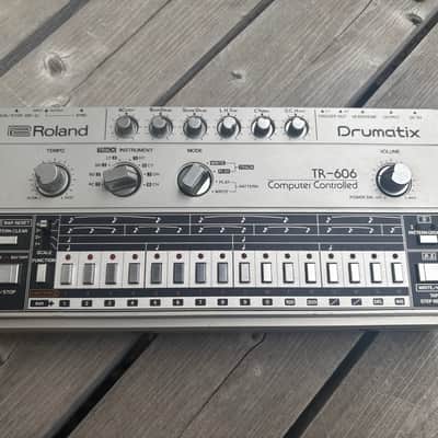 Roland TR-606 Drum machine serviced. Individual output mod installed for free.
