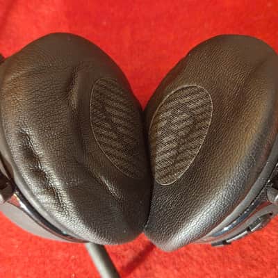 Bose Soundlink Wireless On-Ear Headphones w/ Carrying Case image 5