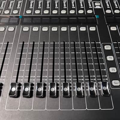 Midas M32R LIVE Digital Mixing Console w/ Large Format Touring Road Case & 32 Channel Analog Splitter image 6