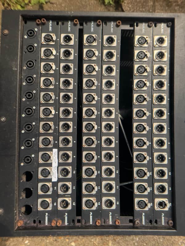 Pulse unloaded stagebox Ex - rehearsal space 00’s - Black image 1