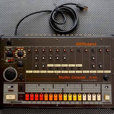 Roland TR-808 Rhythm Composer 1982 - Black image 2