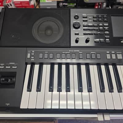 Yamaha PSR-SX920 61-Key Arranger Workstation 2024 - Present - Black image 2