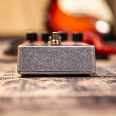Electro-Harmonix Memory Boy Analog Delay Pedal image 6