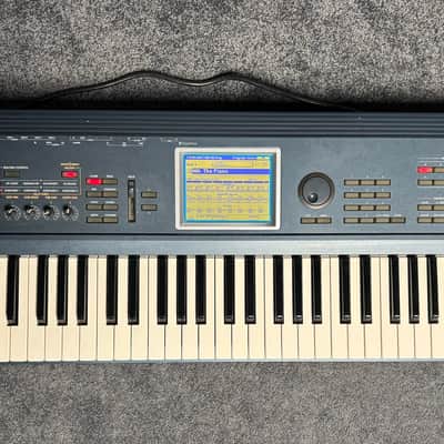 Korg Triton Extreme 61-Key 120-Voice Polyphonic Workstation 2005 - 2009 - Black image 8